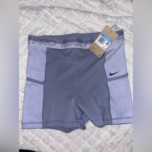 Nike Women's Pro High-Waisted 3"
Training Shorts